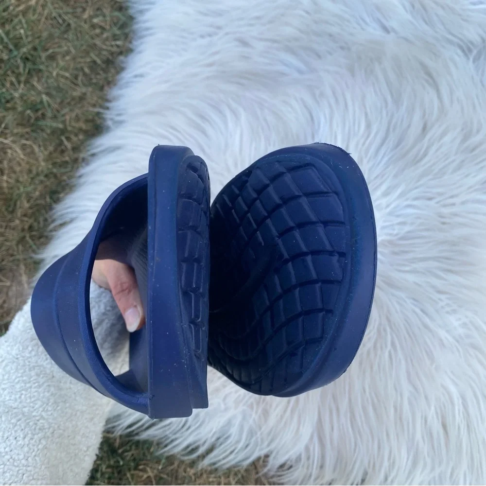 Oofos Navy Slide Sandals womens 9 - Picture 7 of 9